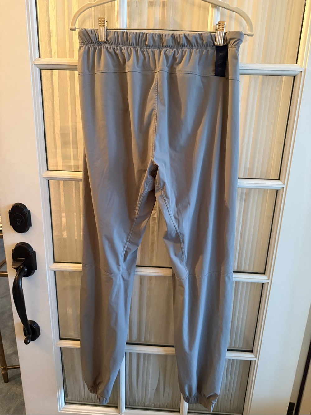 Fabletics Men's Medium Tall Grey Lightweight Jogger Pants Tapered Athletic - Picture 2 of 2